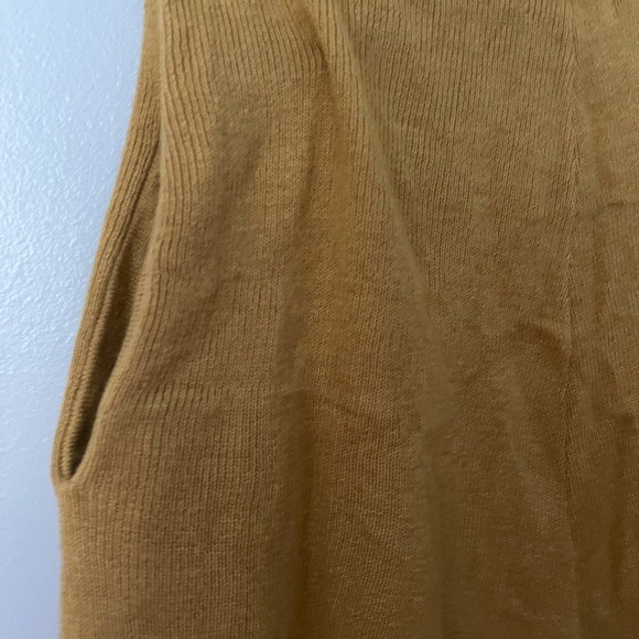 Nasty gal mustard sweater shorts M - Picture 3 of 8